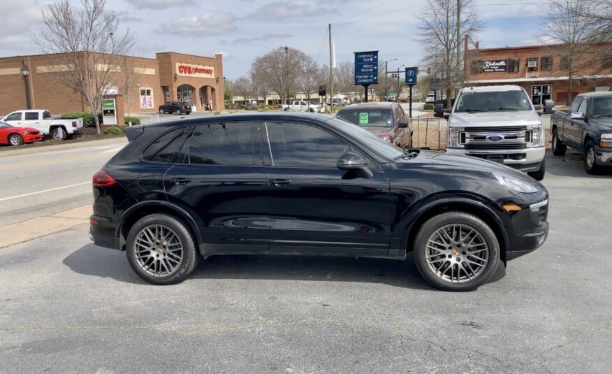 2018 Porsche Cayenne Platinum