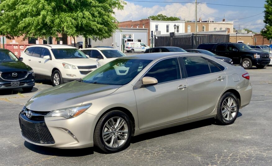 2015 Toyota Camry SE