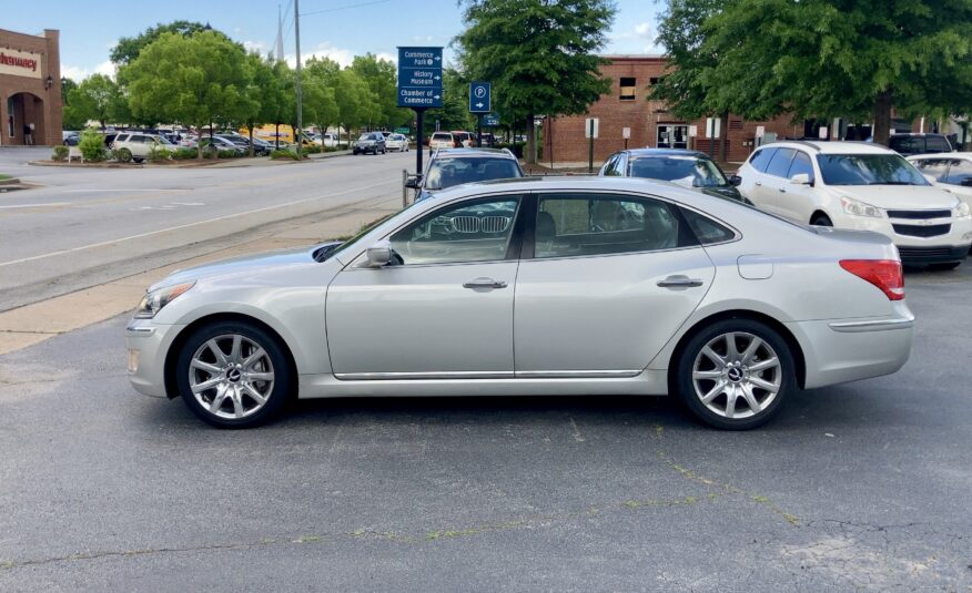 2013 Hyundai Equus