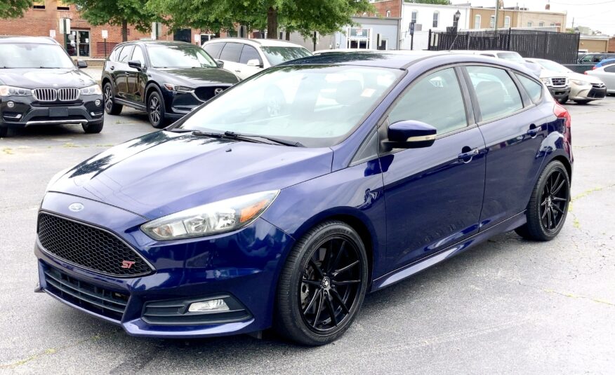 2017 Ford Focus ST