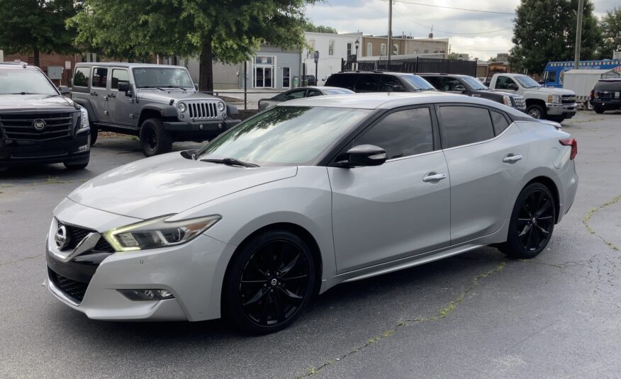 2017 Nissan Maxima SR