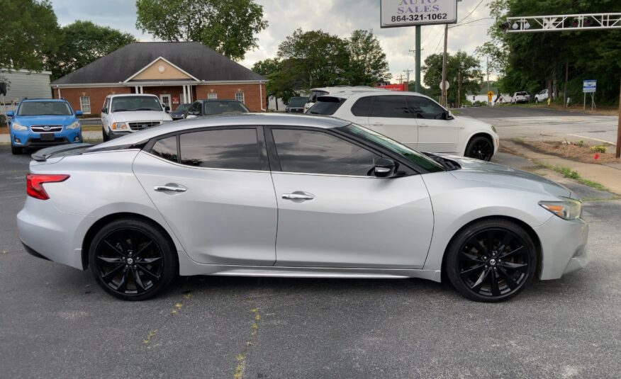 2017 Nissan Maxima SR