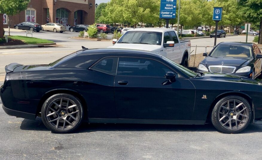 2016 Dodge Challenger R/T Scat Pack