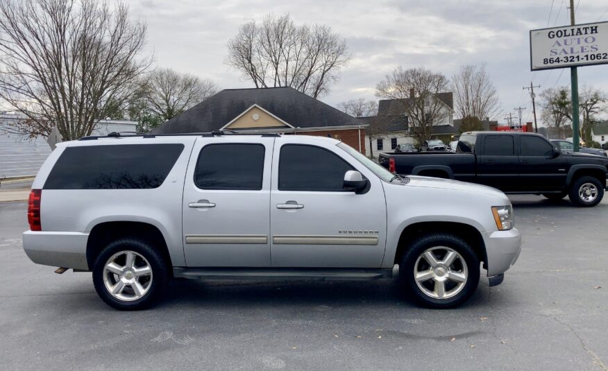 2013 Chevrolet Suburban LT