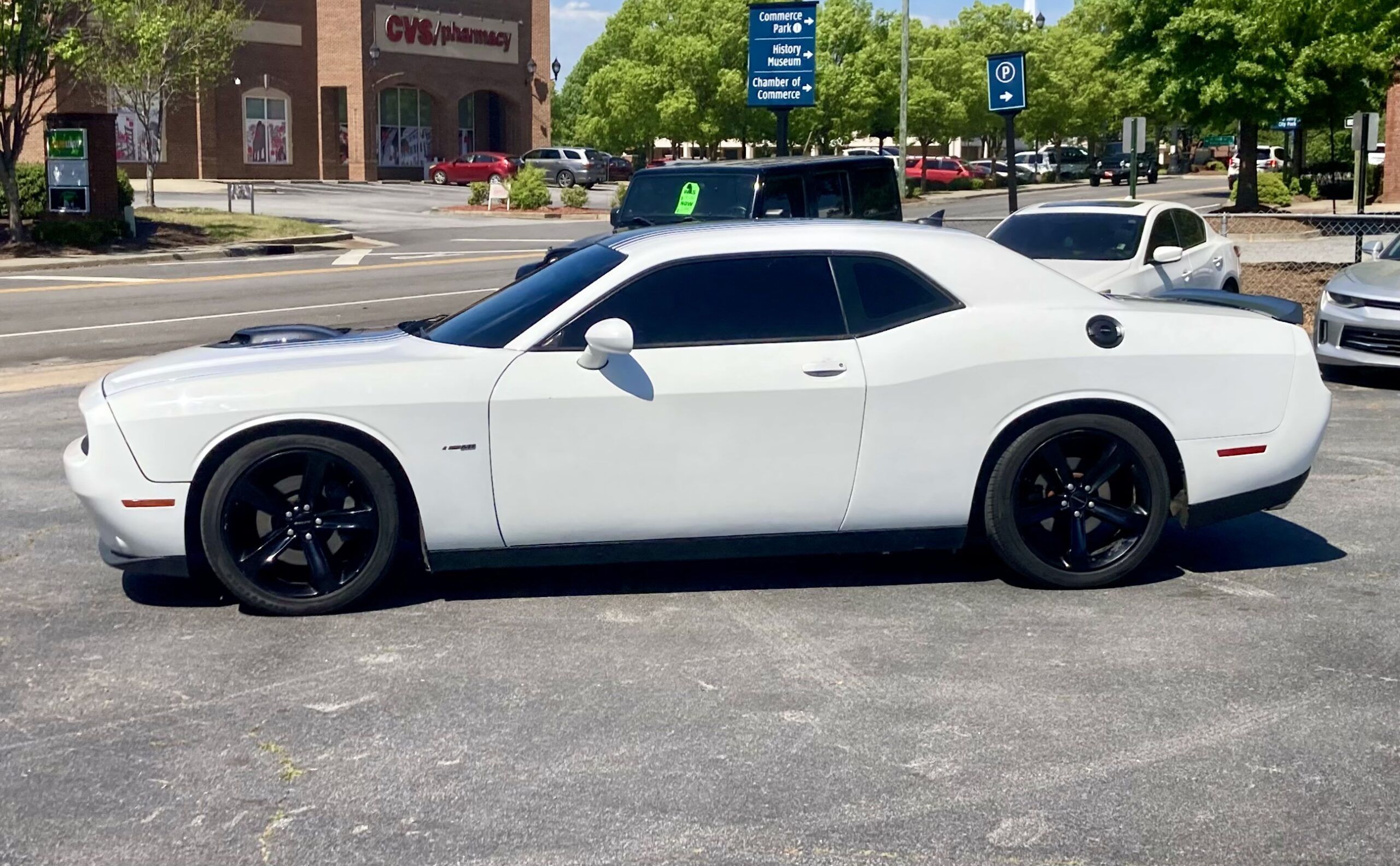 2016 Dodge Challenger R/T Shaker