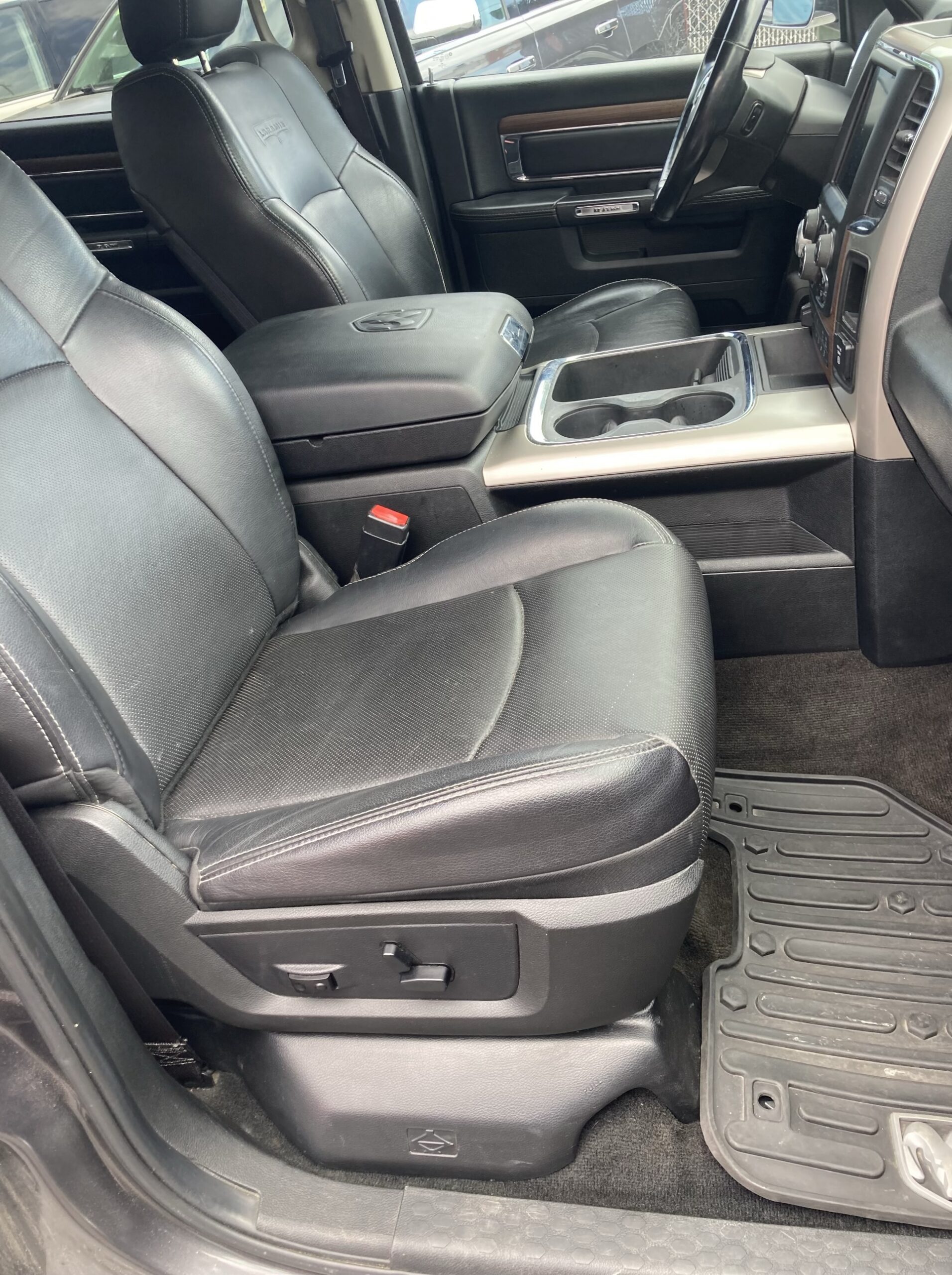 2016 Ram 1500 Laramie 4×4